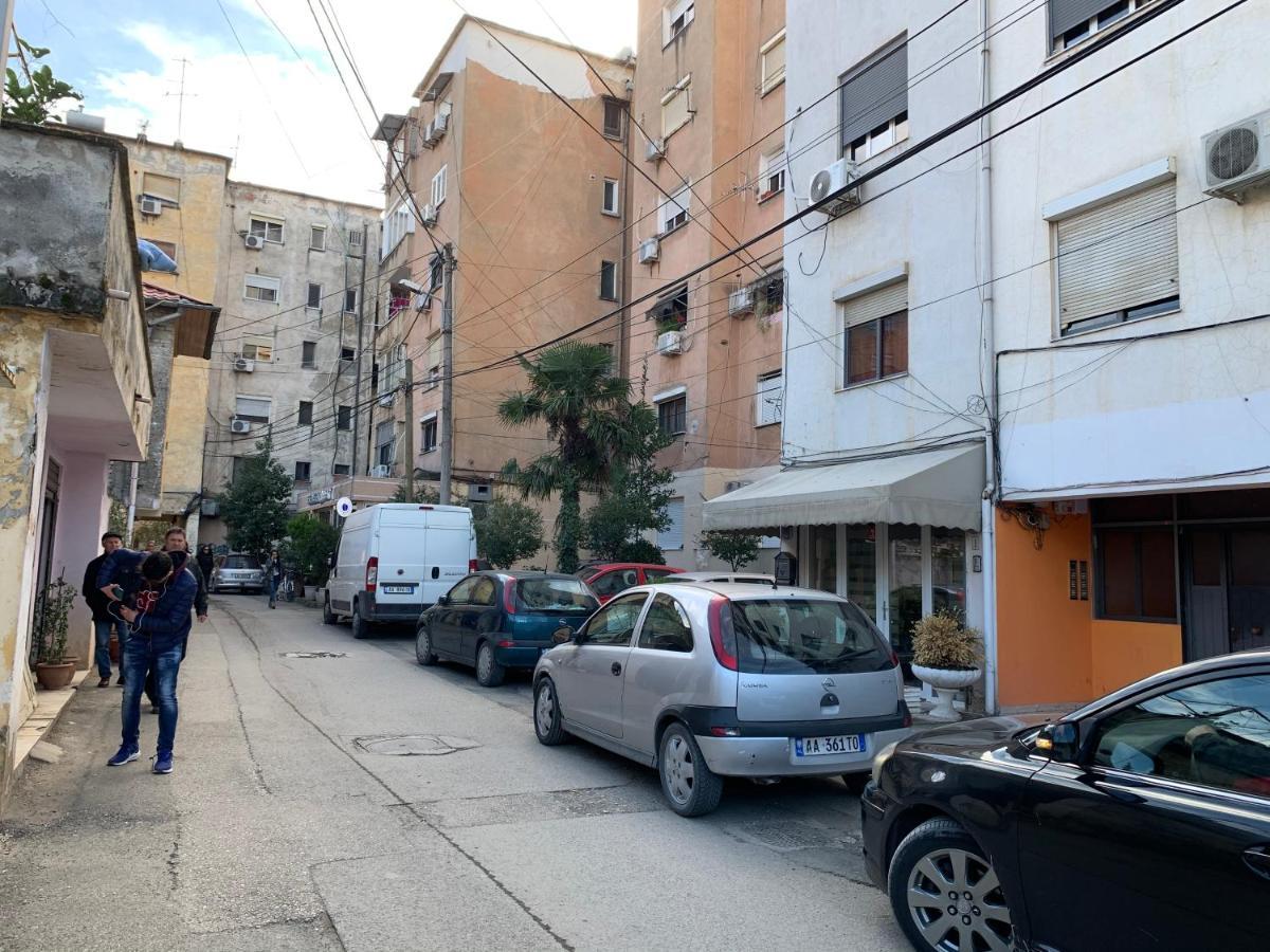 Guest House De Rada Tirana Exterior photo