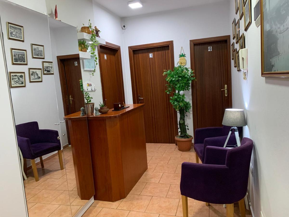 Guest House De Rada Tirana Exterior photo
