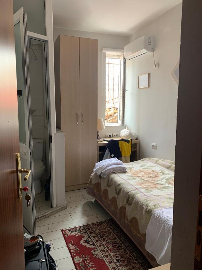 Guest House De Rada Tirana Exterior photo